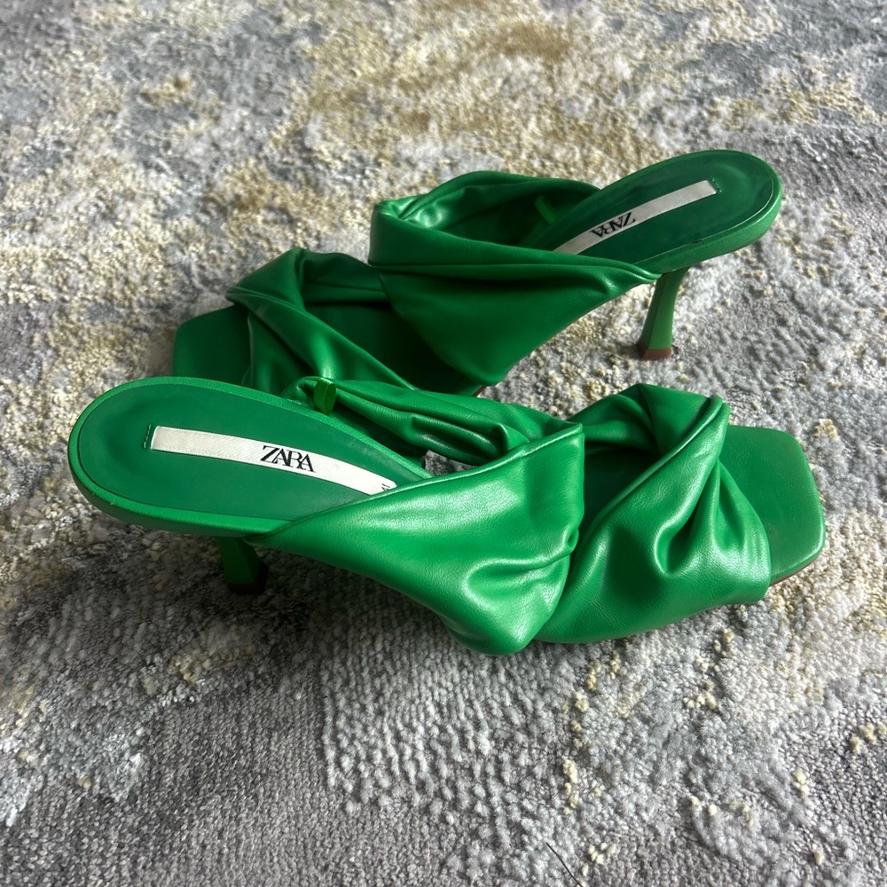 Zara Women's Vibrant Green Heeled Mules